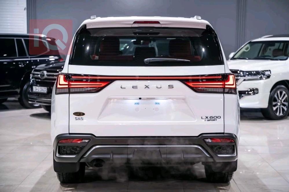 Lexus LX